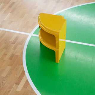 4/4 Table