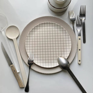 Metric Dinner Plate